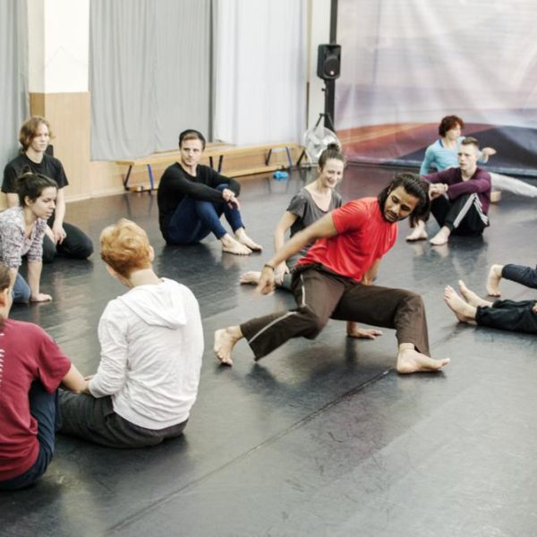 Narendra Patil, Flying low & Indo-contemporary, Нарендра Патил, Dozado