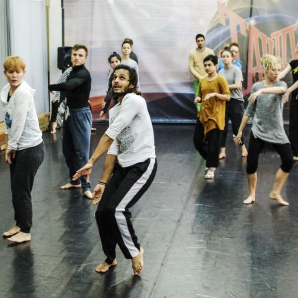 Narendra Patil, Flying low & Indo-contemporary, Нарендра Патил, Dozado