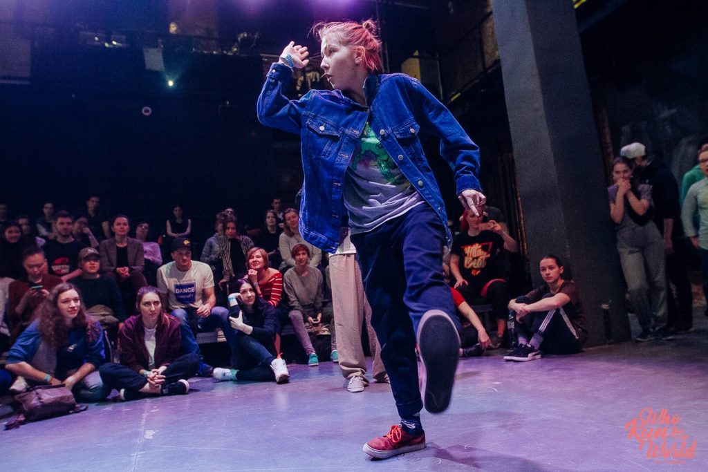 WHO RUN THE WORLD {female dance battle} 